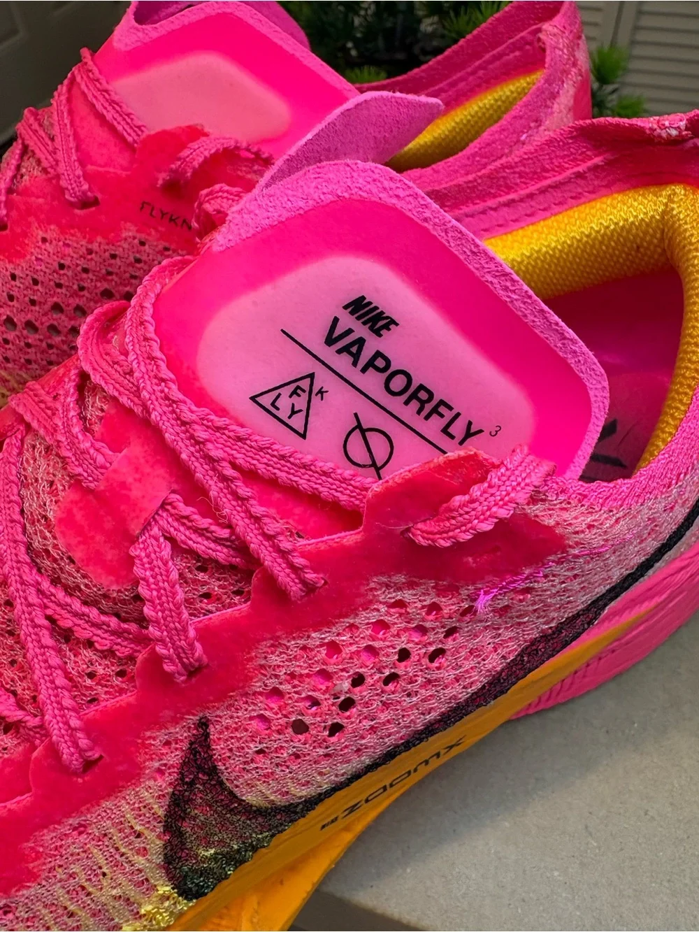 Nike Women's ZoomX Racing Shoe - Bright Pink/Orange